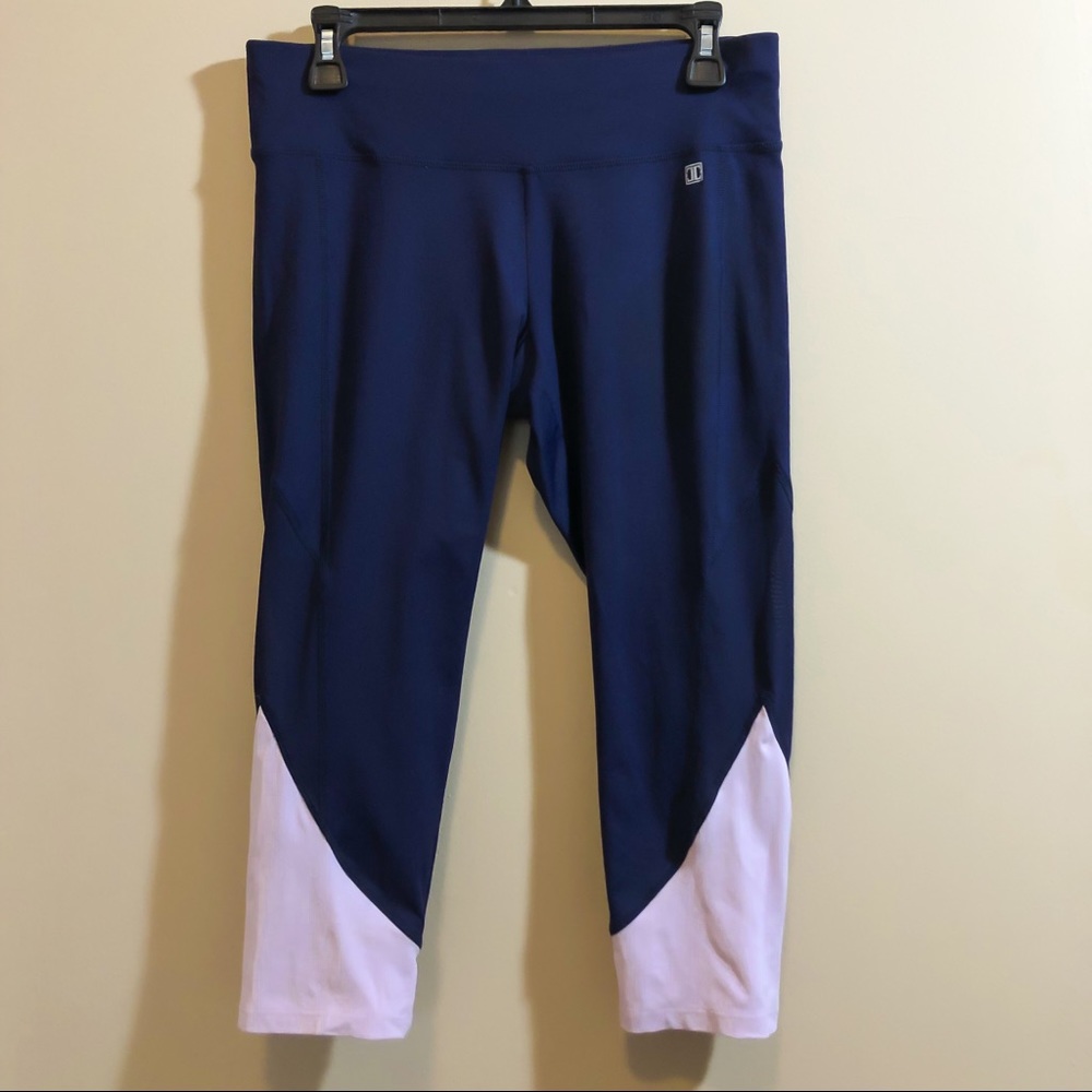 Ivanka Trump Cropped Leggings - size medium
